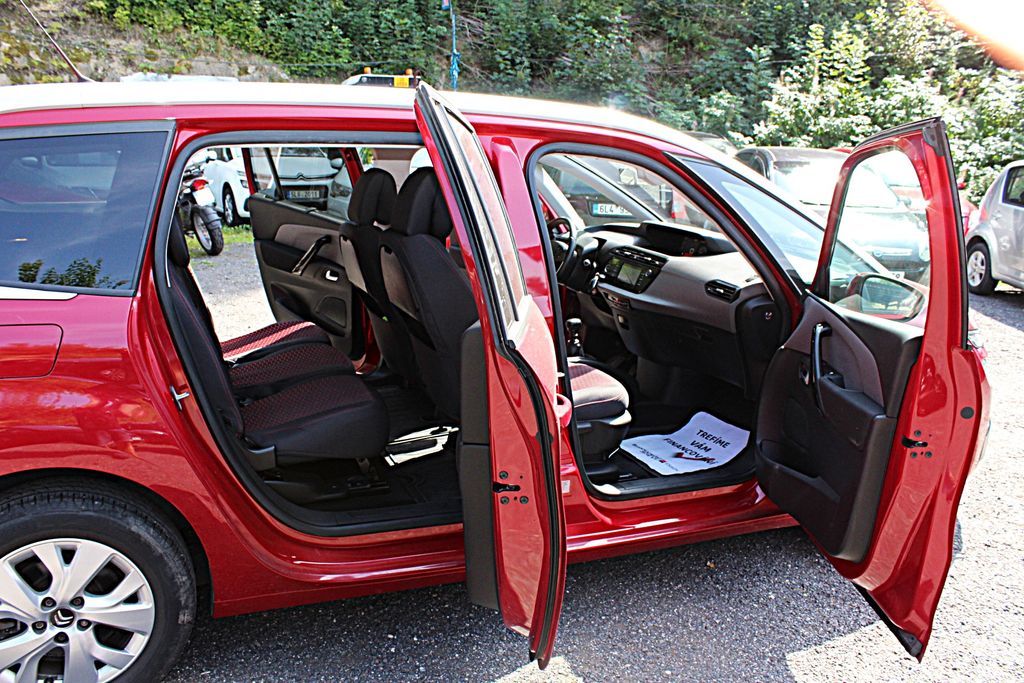 citroen-grand-c4-spacetourer-1-5-96-kw-serv-knizka - 8