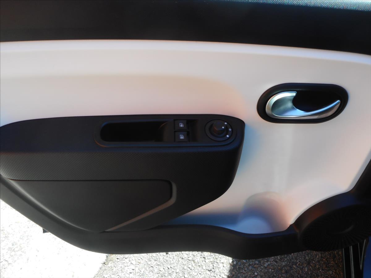 renault-twingo-0-0 - 9