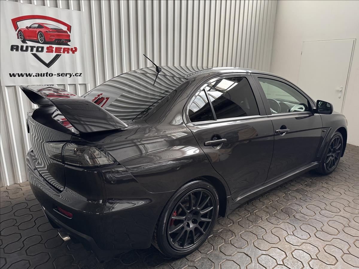 mitsubishi-lancer-evolution-x - 7