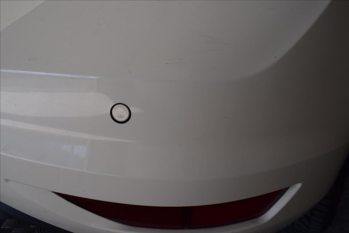 volkswagen-touran-2-0-tdi-po-servisu-nove-rozvody - 8