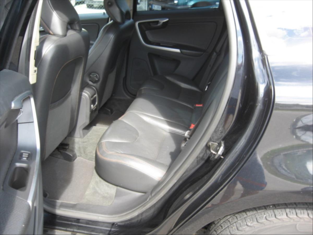 volvo-xc60-2-4-awd-manual - 7