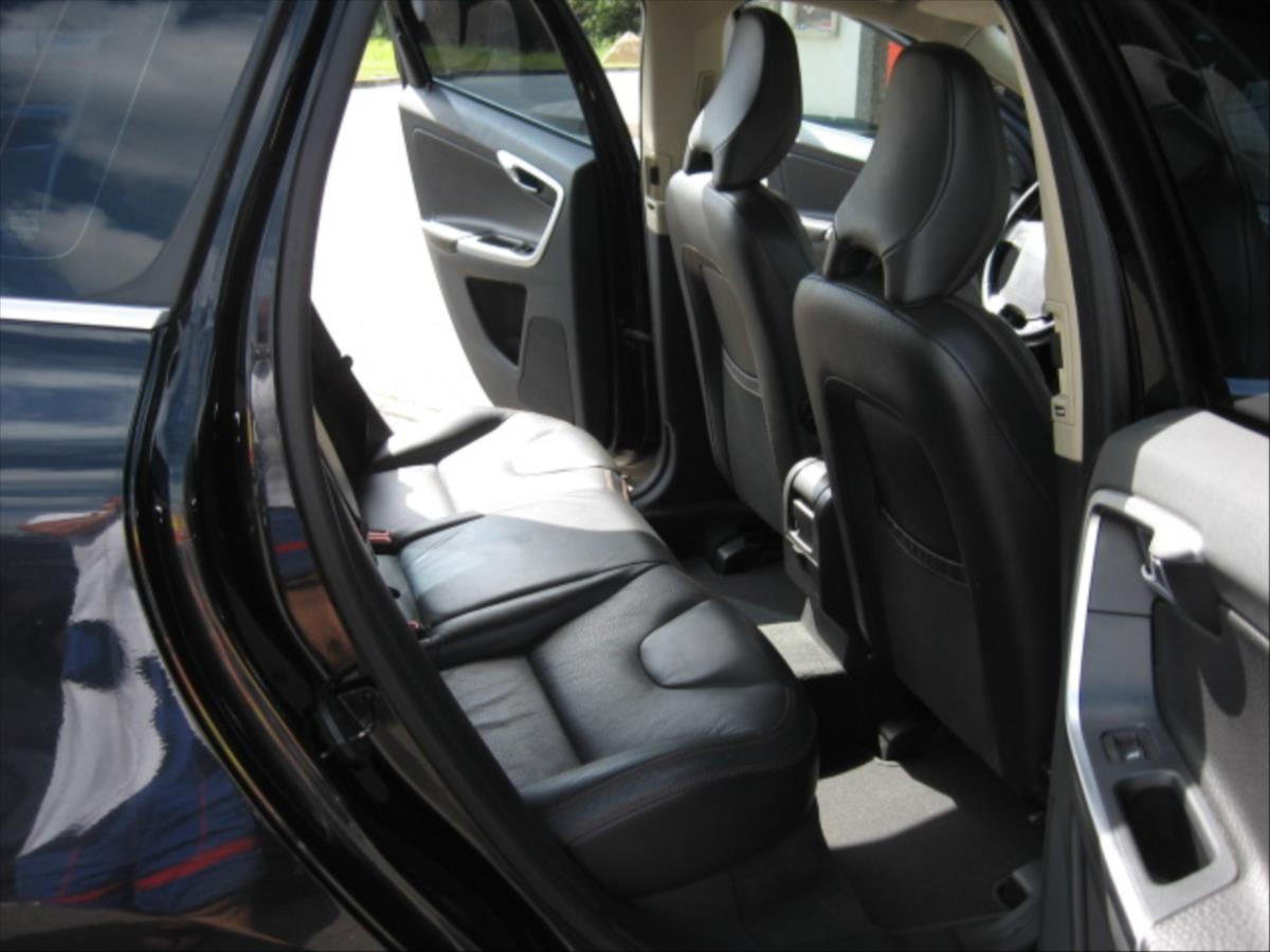 volvo-xc60-2-4-awd-manual - 9