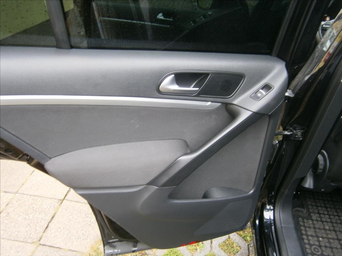 volkswagen-tiguan-2-0-tdi-sport - 9