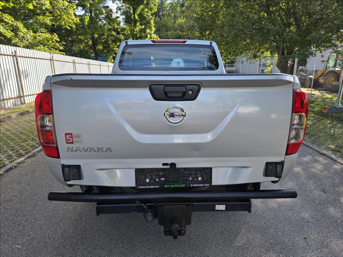 nissan-navara-2-3-120-kw-4x4-1-majitel-dph-2-3dci-120-kw-4x4-1-majitel-dp - 4
