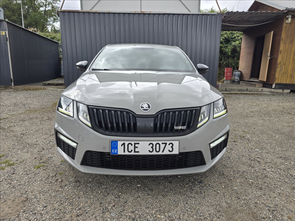 skoda-octavia-2-0-tdi-rs-4x4-135kw - 2