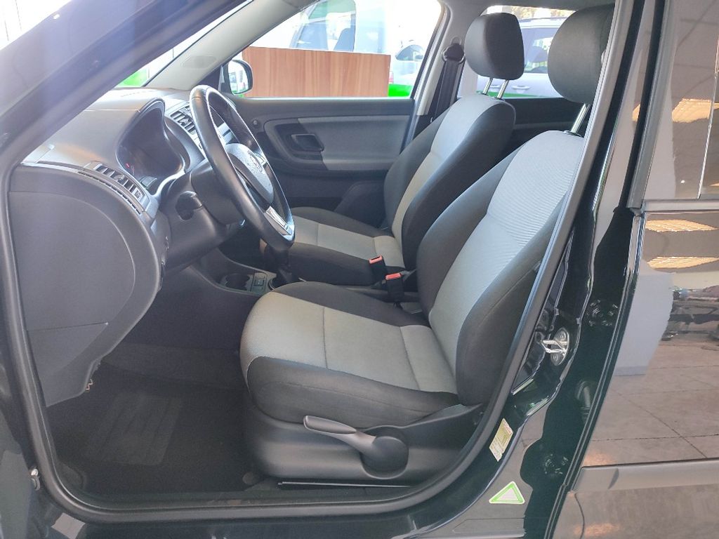 skoda-fabia-1-2htp-44kw-sportlook - 4