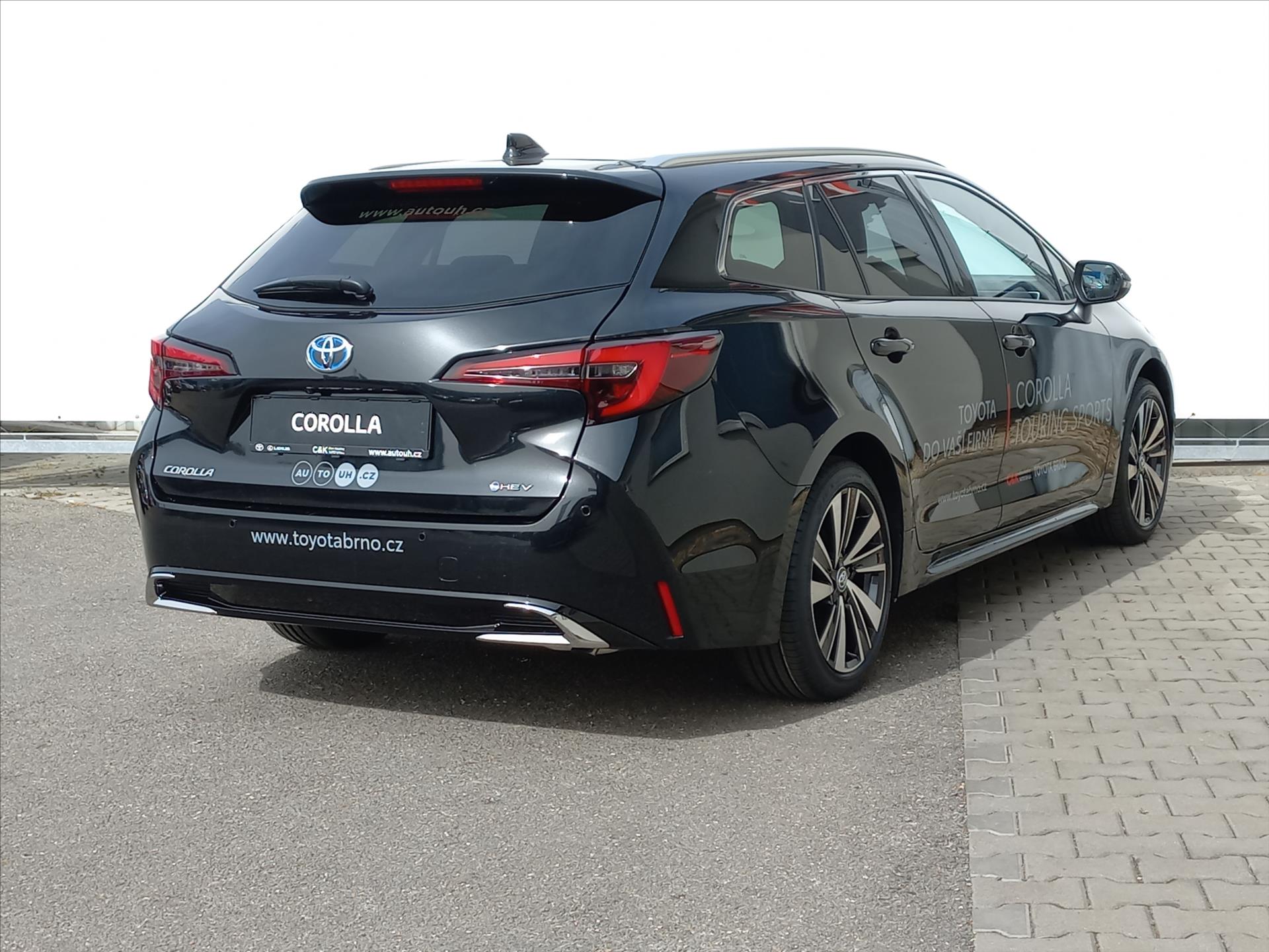 toyota-corolla-2-0-hybrid-e-cvt-178k-ts-style - 4
