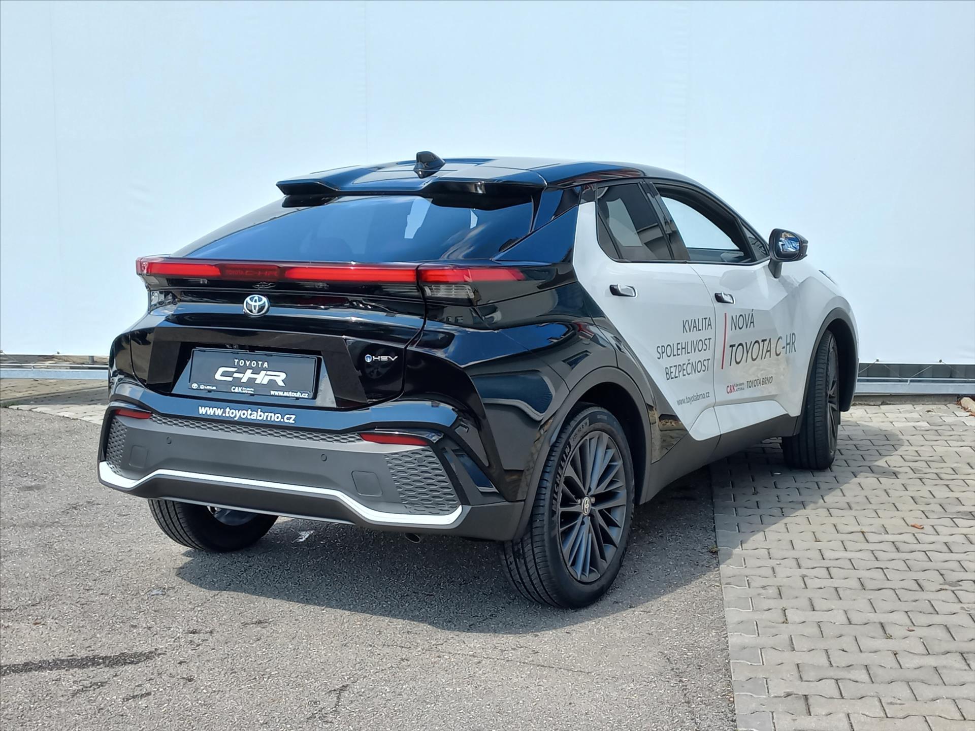 toyota-c-hr-2-0-hybrid-e-cvt-198k-tokio-edition - 2
