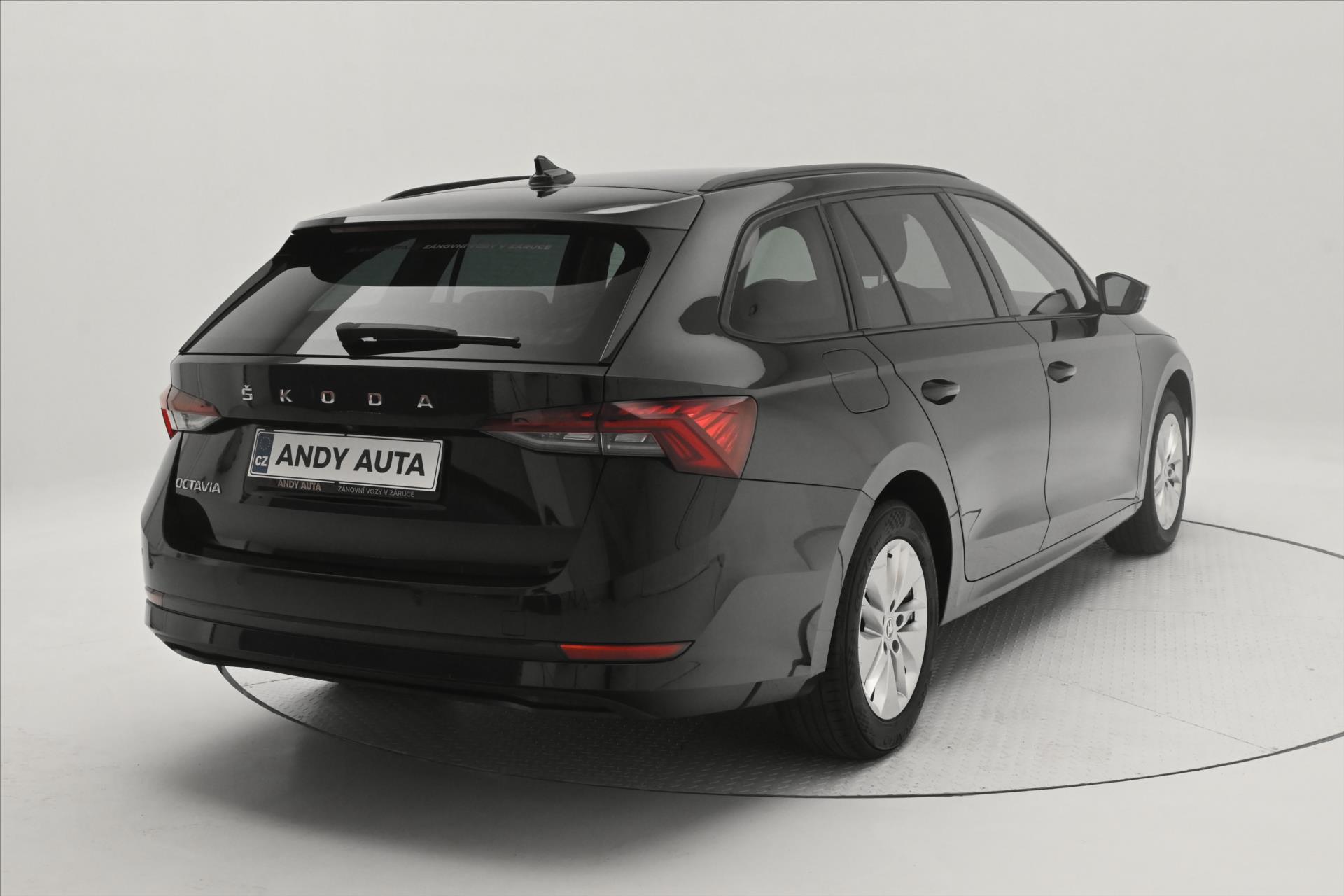 skoda-octavia-2-0-tdi-110-kw-dsg-ambition-zaruka-az-5-let - 4