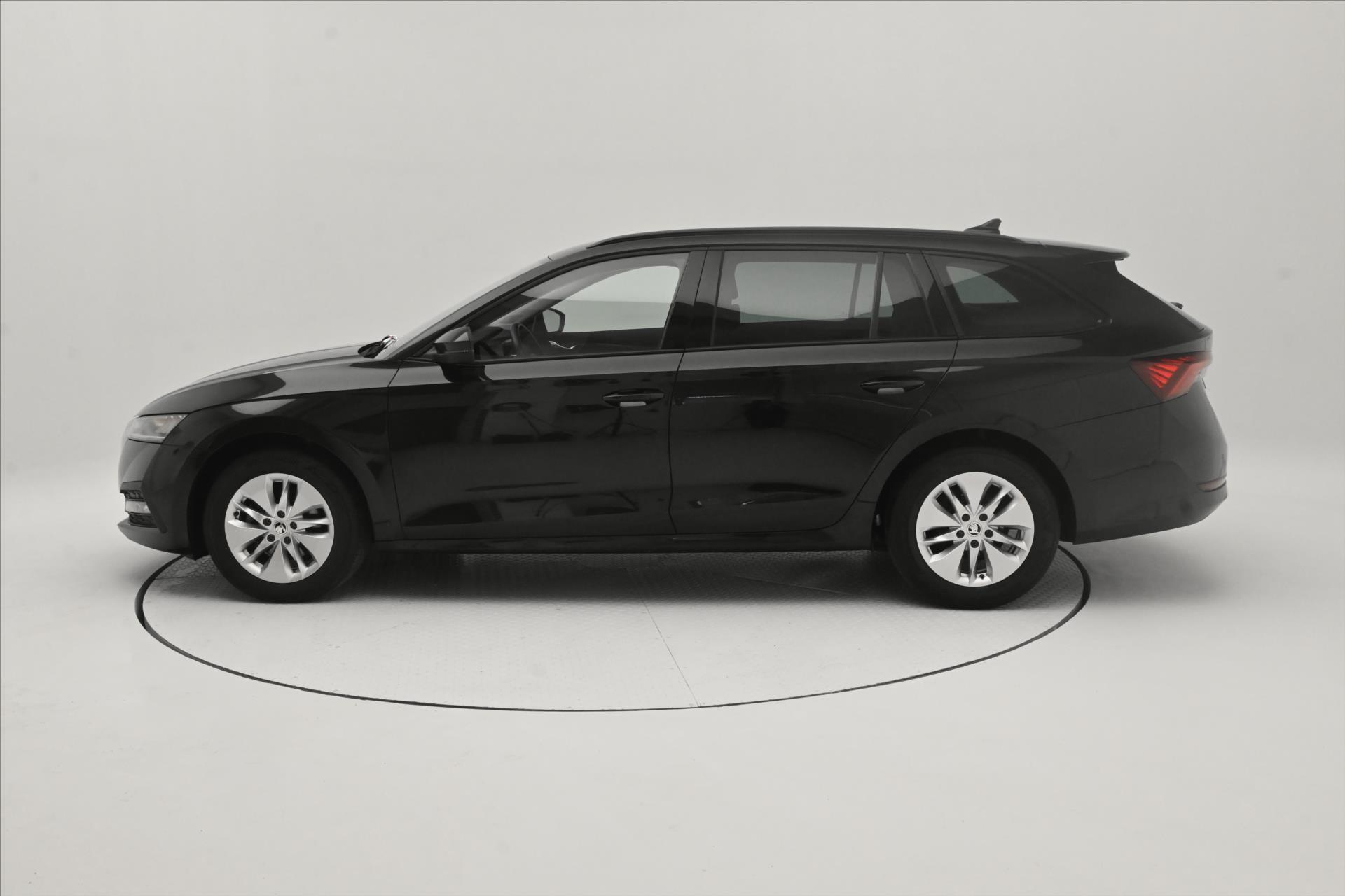 skoda-octavia-2-0-tdi-110-kw-dsg-ambition-zaruka-az-5-let - 7