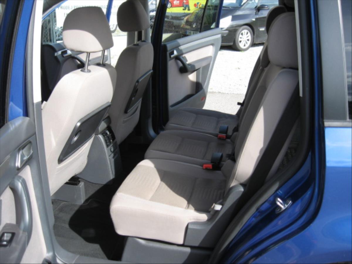 volkswagen-touran-2-0-automat - 9