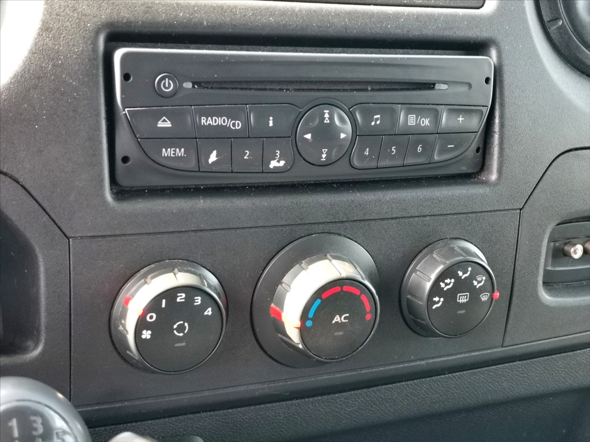 renault-master-125dci-skrin-8palet-hydr-celo - 9