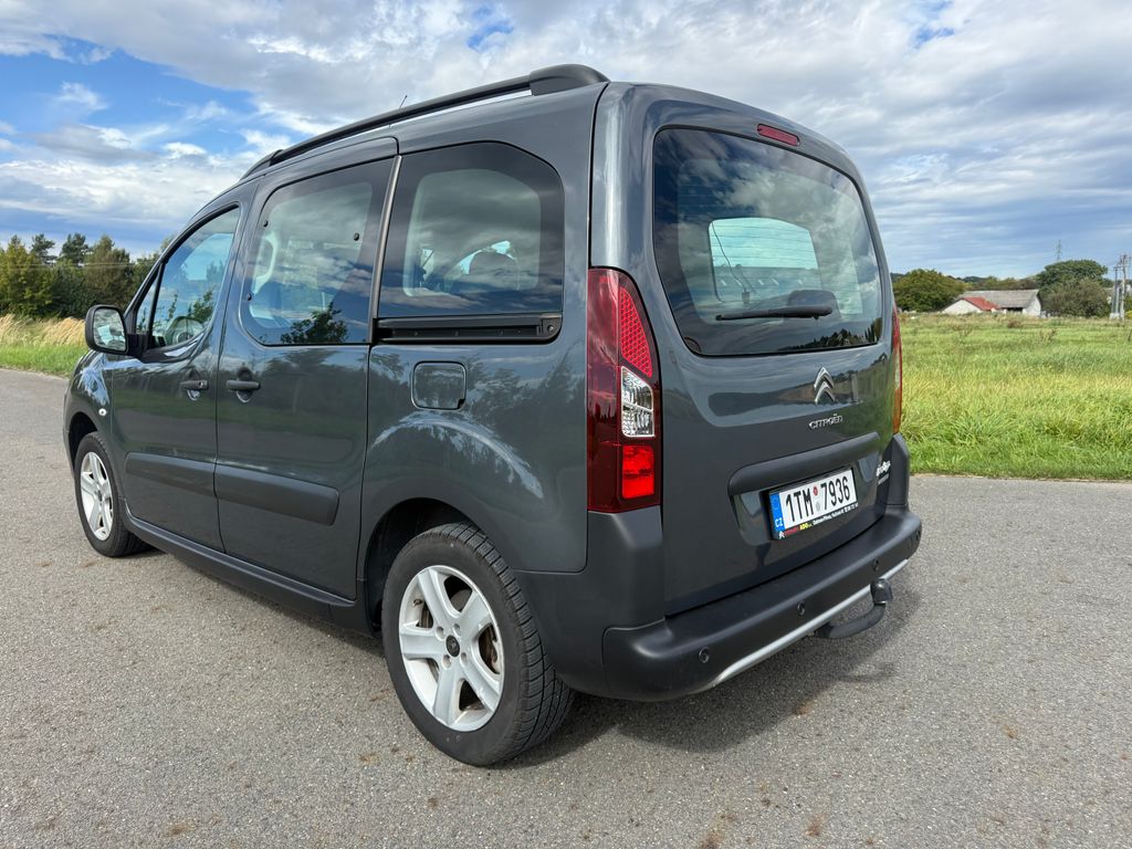 citroen-berlingo-1-6-hdi-xtr-multispace-1-maj - 2