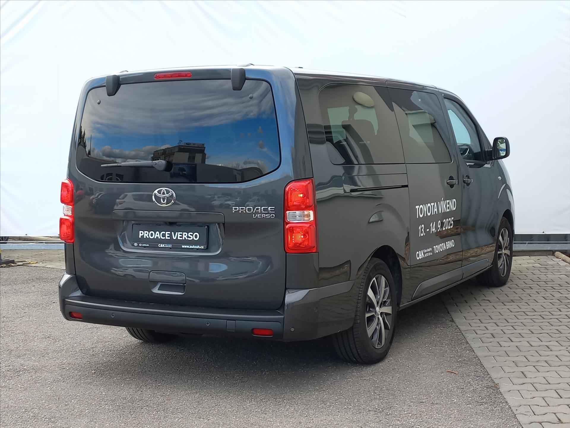 toyota-proace-verso-2-0-diesel-177k-8st-a-t-l2-family-8-mist - 4