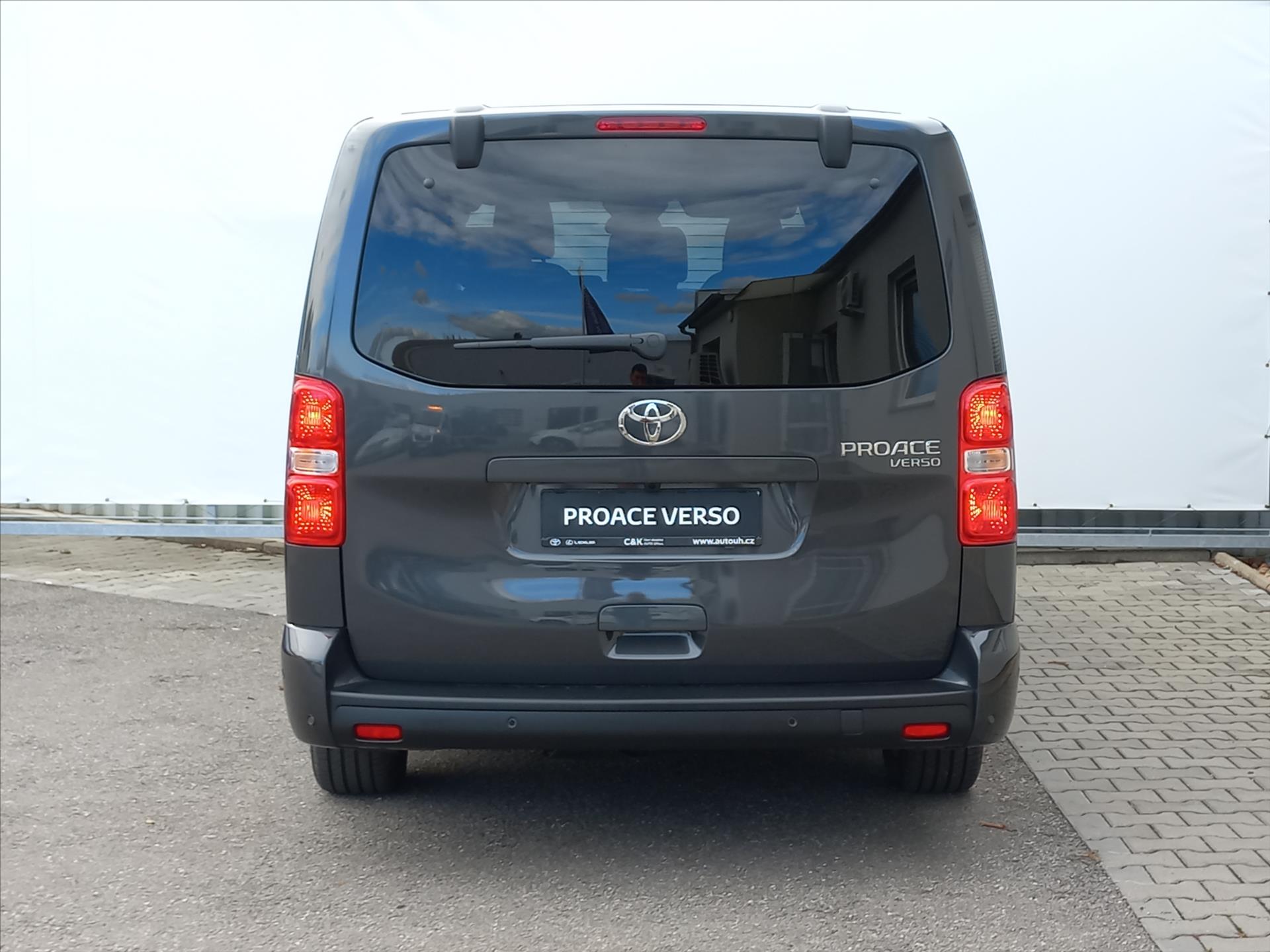 toyota-proace-verso-2-0-diesel-177k-8st-a-t-l2-family-8-mist - 5