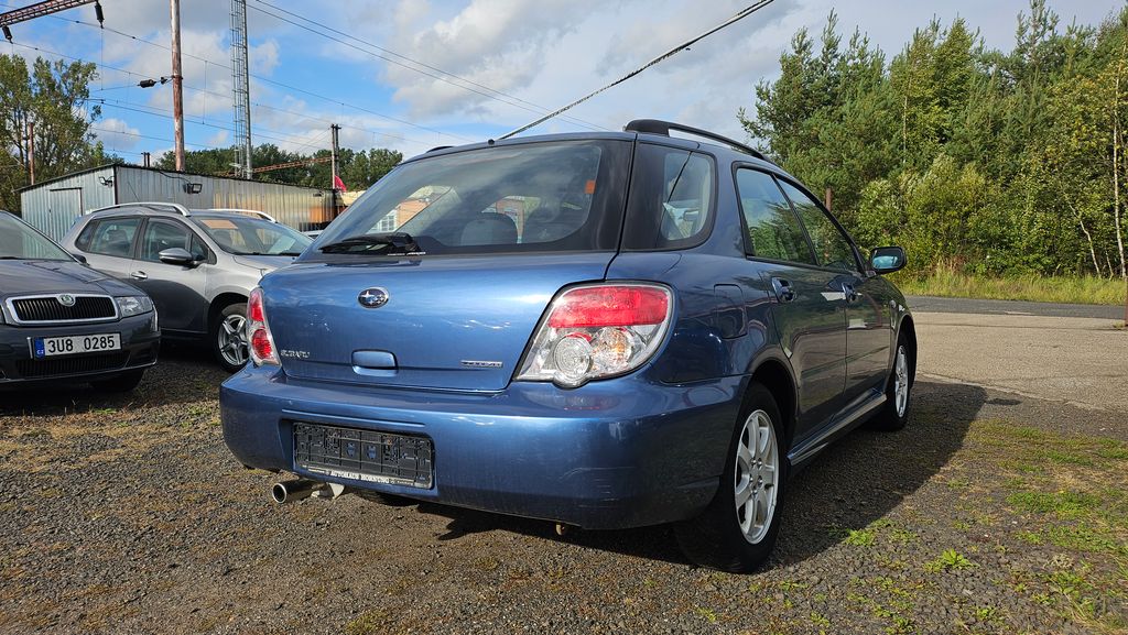 subaru-impreza-1-5i-r-awd-4x4 - 4