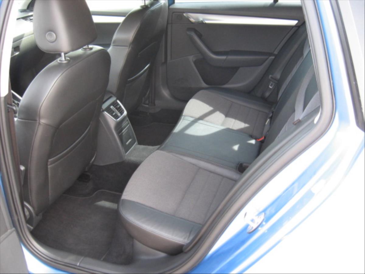 skoda-octavia-1-4-cng-active-g-tec - 8