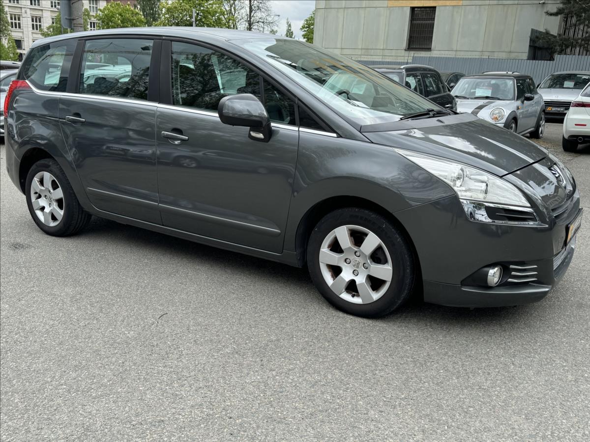 peugeot-5008-2-0-7-mist-plny-servis-peugeot - 7