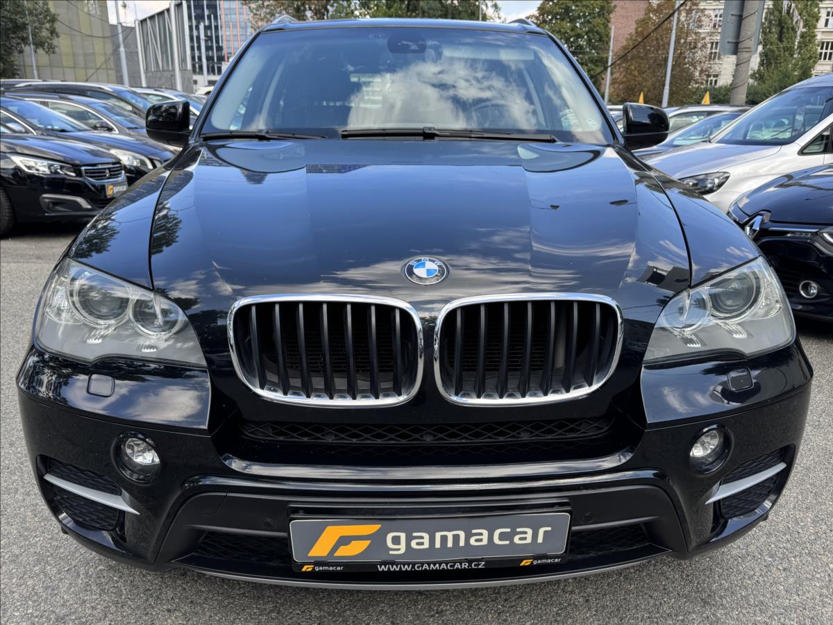 BMW X5 3,0 KRASNÝ STAV+VŠE PODLOŽENO!!