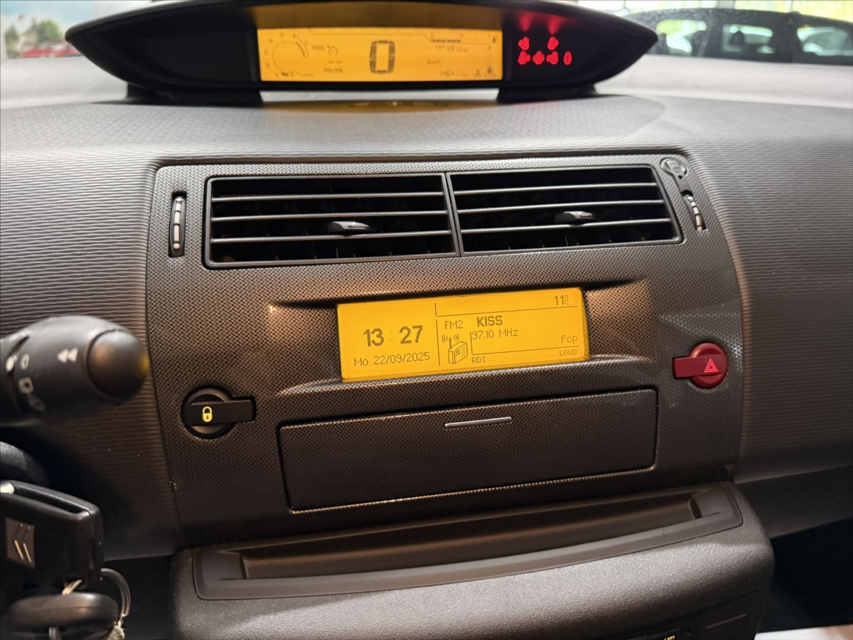 citroen-c4-1-6-16v-tempomat-cidla-alu - 8