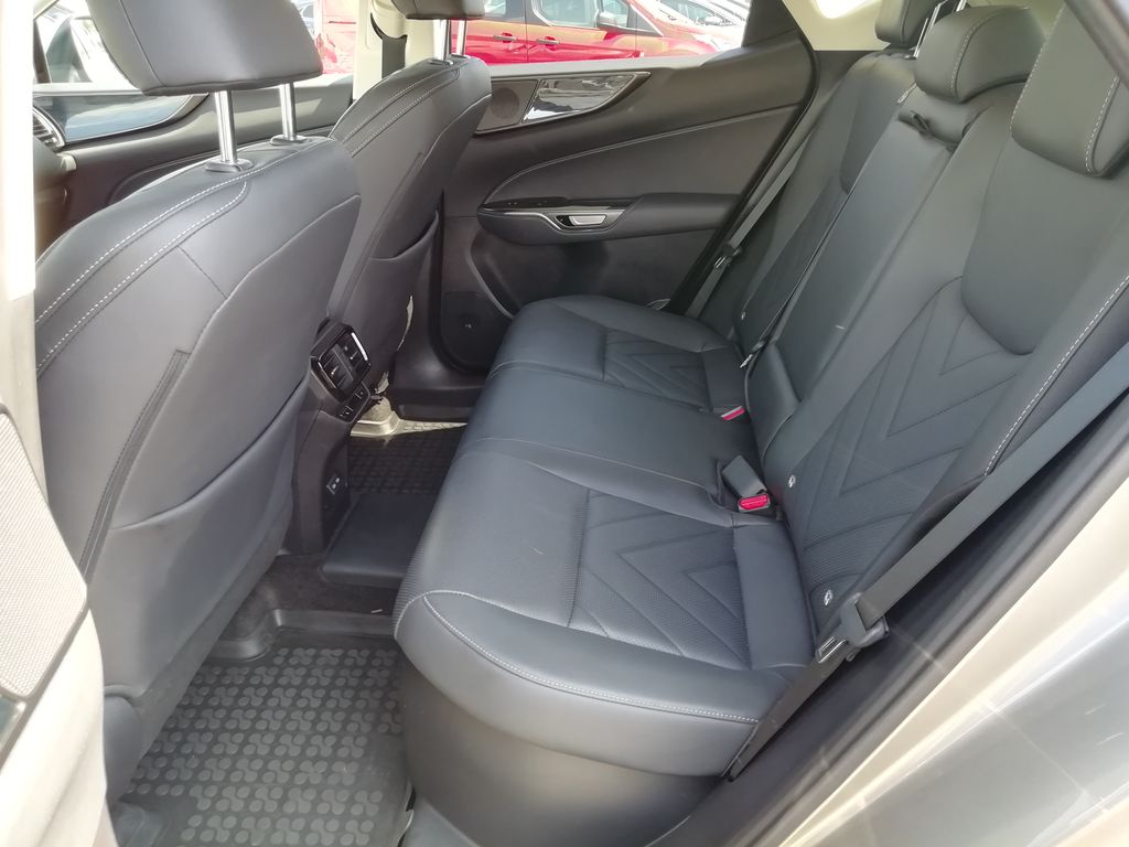 lexus-prestige-2-5-phev-4x4 - 5