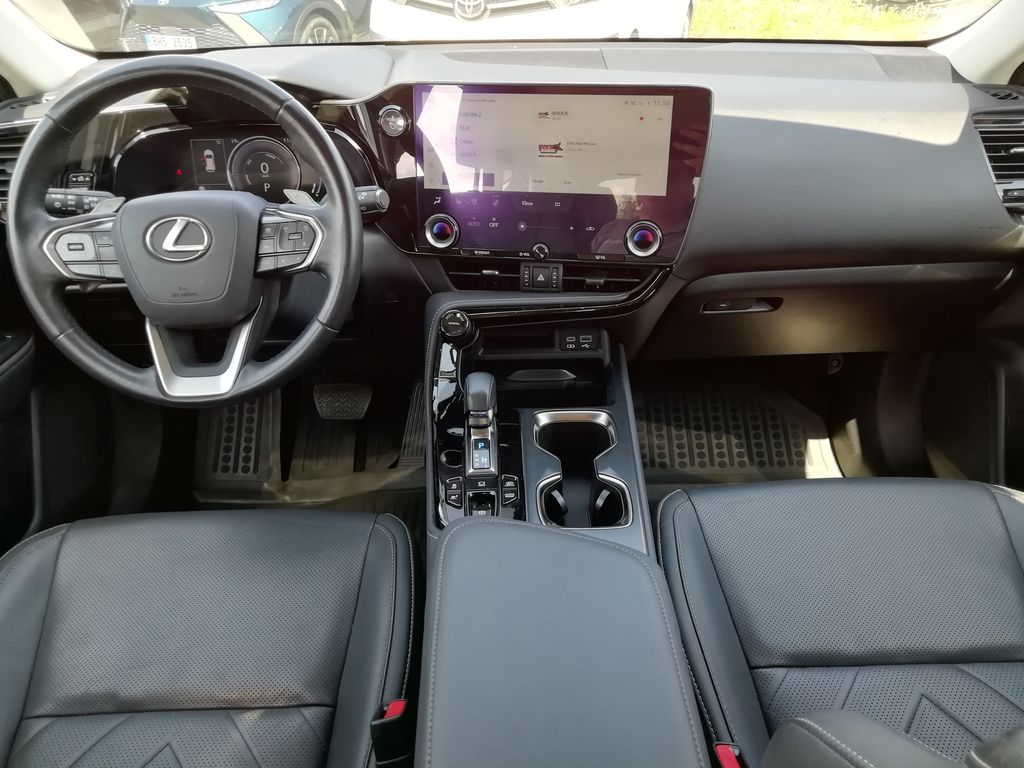 lexus-prestige-2-5-phev-4x4 - 6