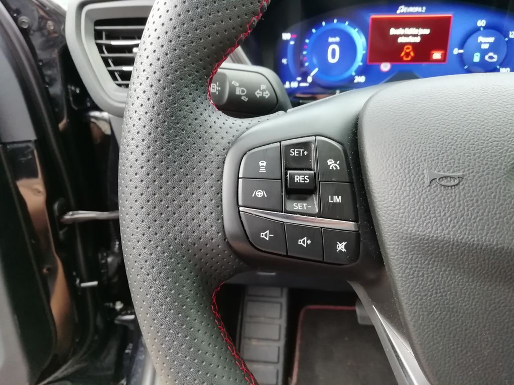 ford-kuga-st-line-x-2-5-duratec-hybrid-p - 9