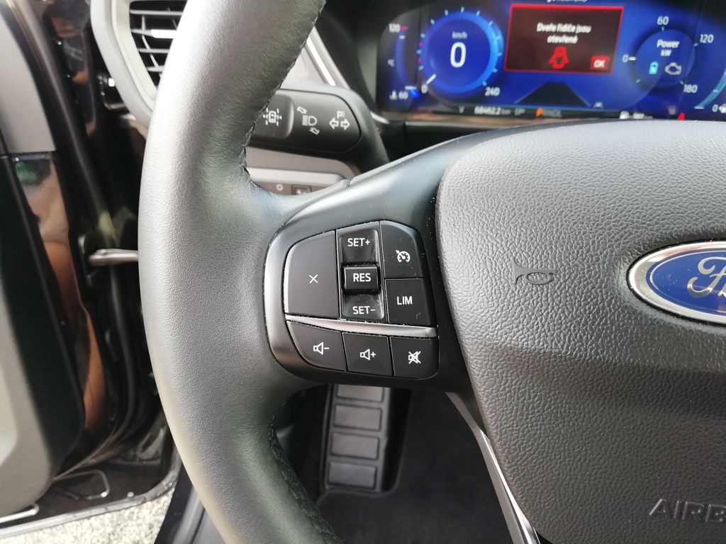 ford-kuga-titanium-2-5-hev-4wd-140kw - 8