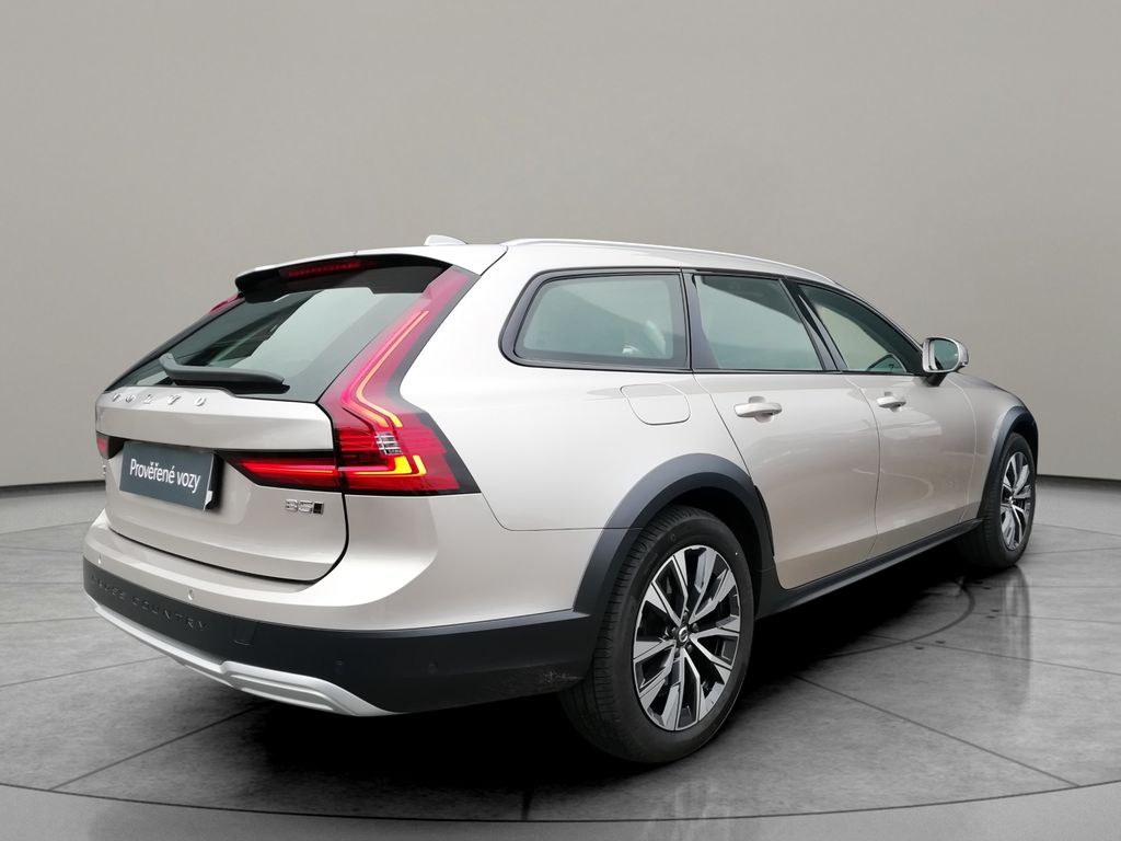 volvo-v90-2-0-cross-country-bright-plus - 1