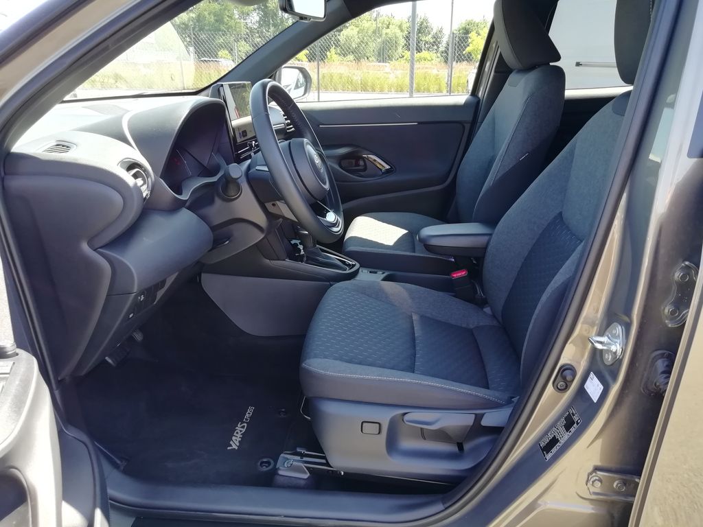 toyota-yaris-cross-style-1-5-hev-e-cvt-fwd - 4