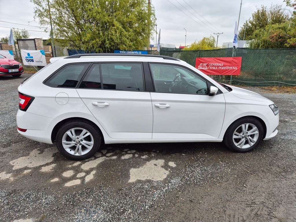 skoda-fabia-combi-1-0-tsi-ambition-top - 3