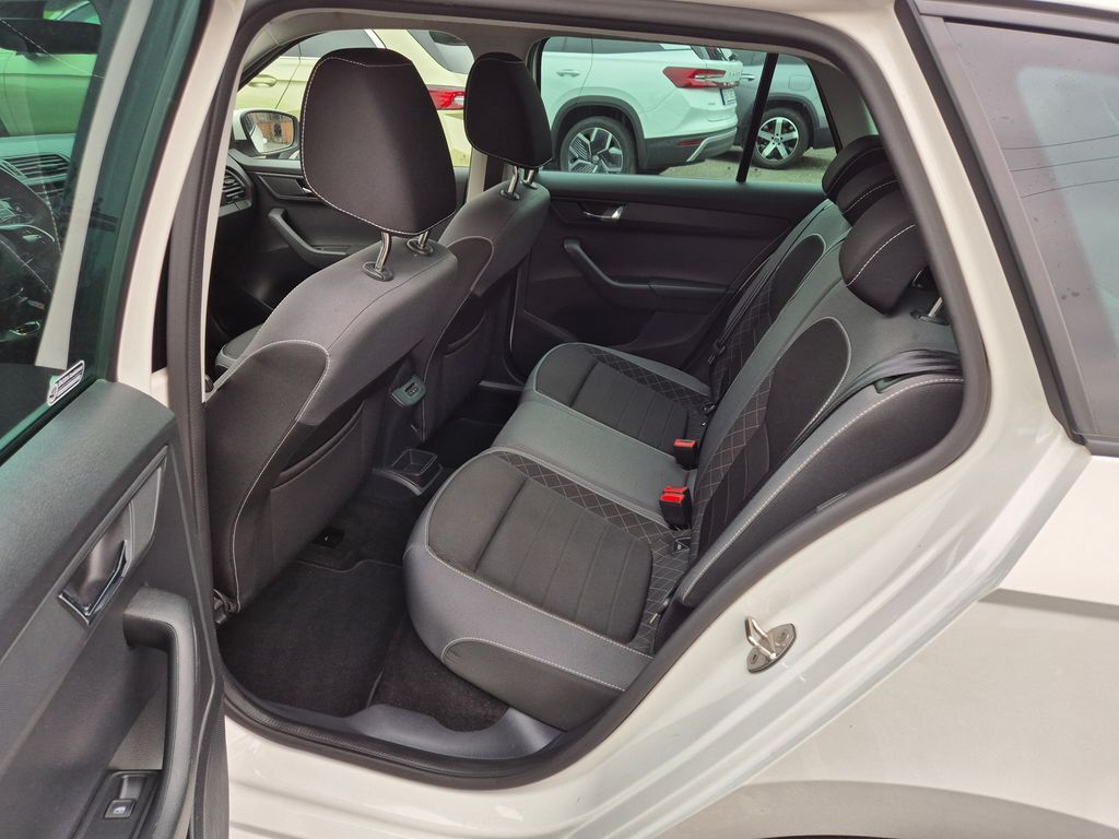 skoda-fabia-combi-1-0-tsi-ambition-top - 9