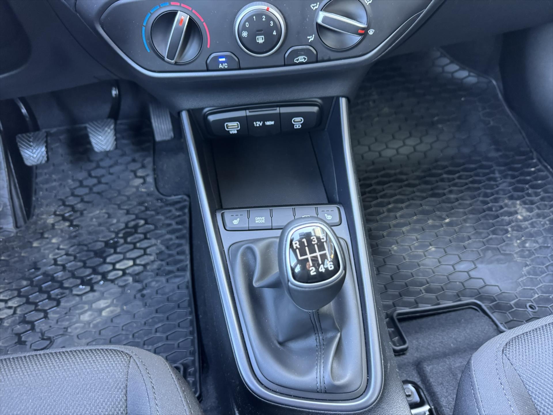 hyundai-bayon-1-0-fl-1-0-t-gdi-mt-go-winter - 7