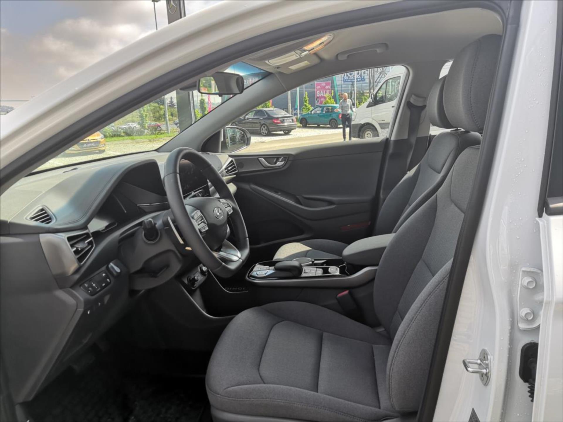 hyundai-ioniq-ev-smart-efficiency - 6