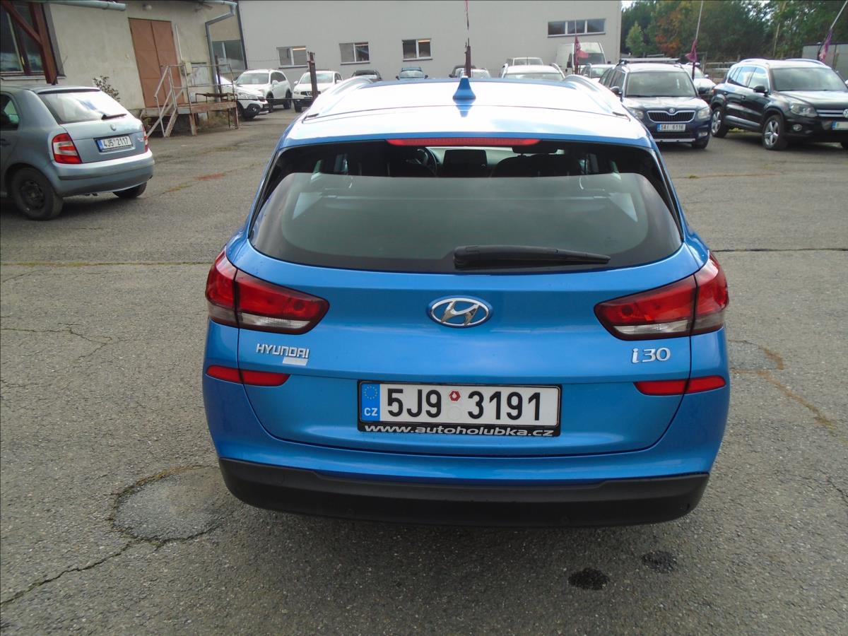 hyundai-i30-1-6 - 2