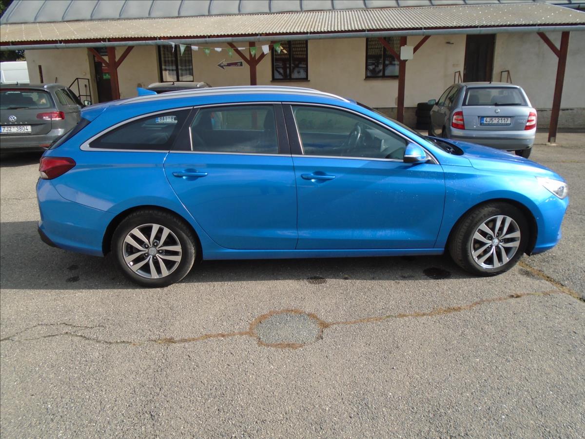 hyundai-i30-1-6 - 4