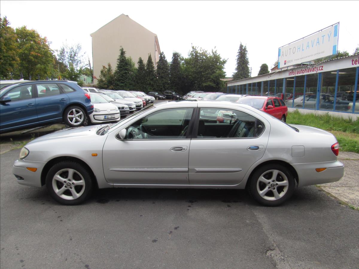 nissan-maxima-2-0-v6-elegance - 6