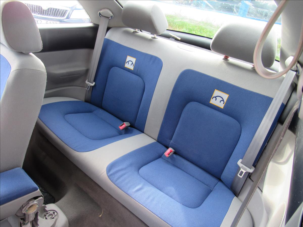 volkswagen-new-beetle-1-6-75kw - 9