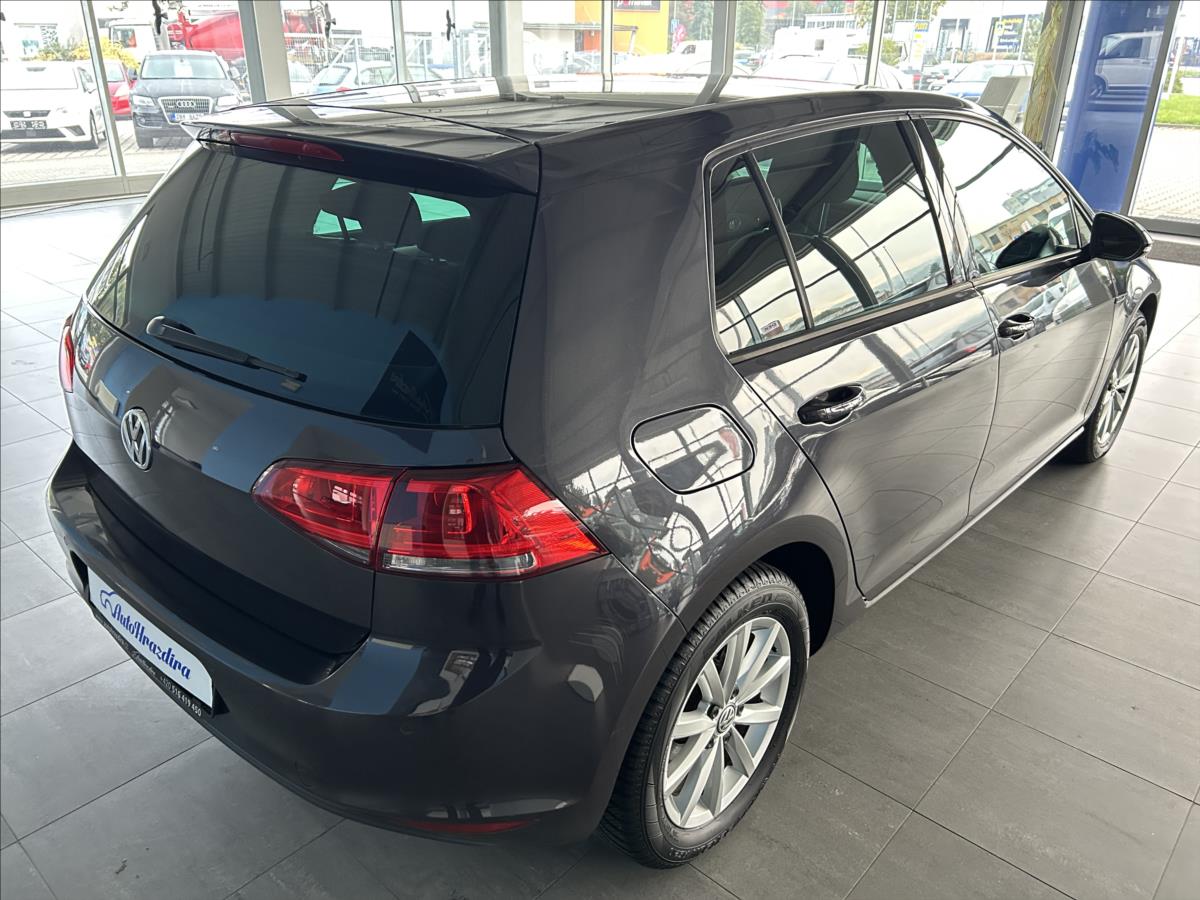 volkswagen-golf-1-2-tsi-81kw-lounge-serviska - 5