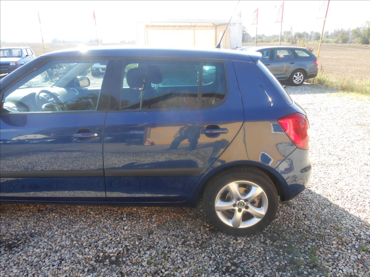 skoda-fabia-1-4-i-63kw-sport - 8