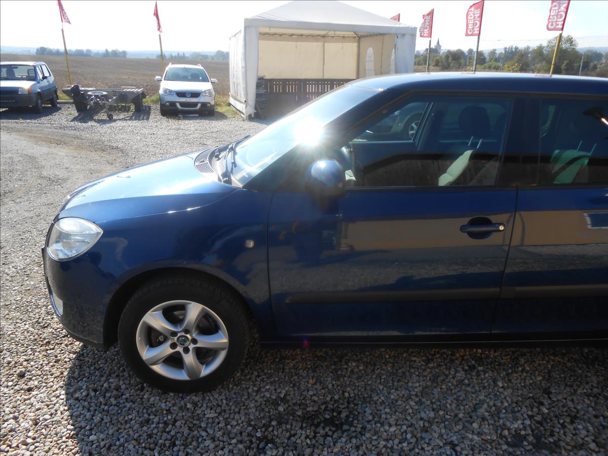 skoda-fabia-1-4-i-63kw-sport - 9