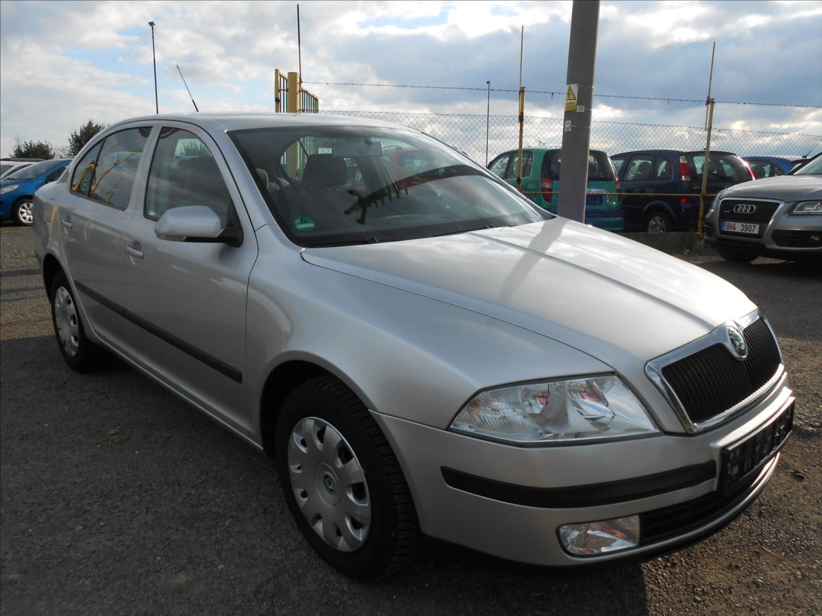 Škoda Octavia 1,6 i 75 kW DIGIKLIMA Serviska