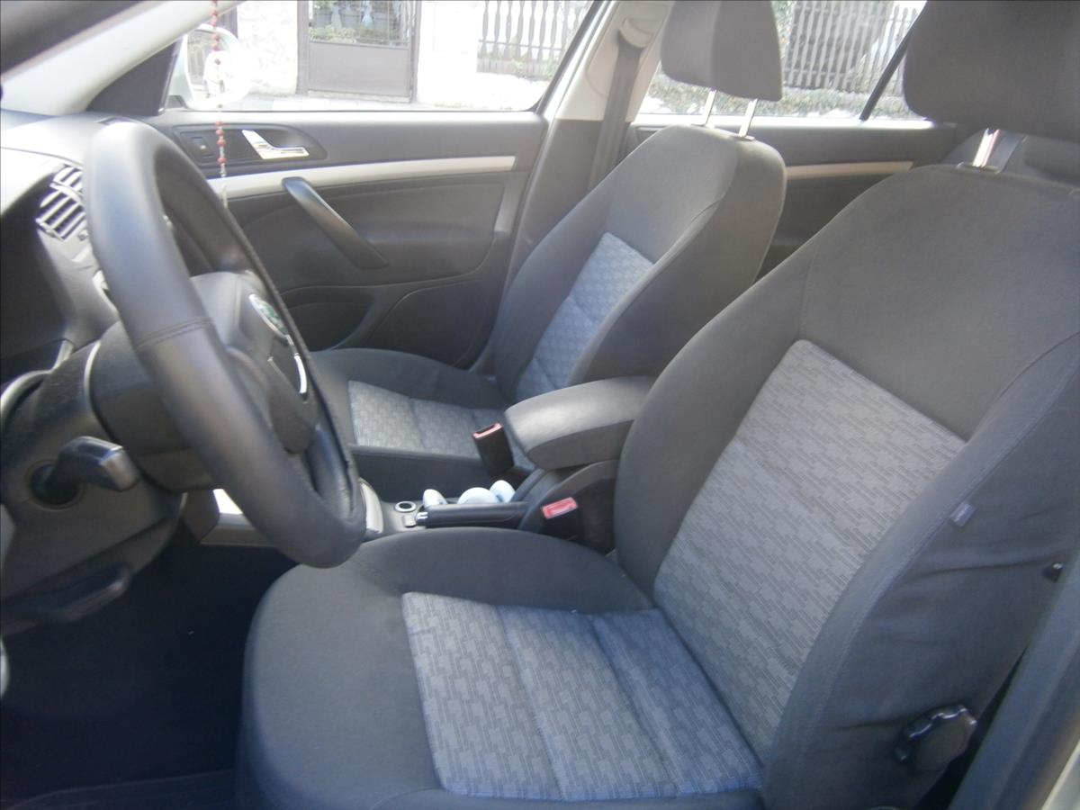 skoda-octavia-1-6-tdi-klima - 7