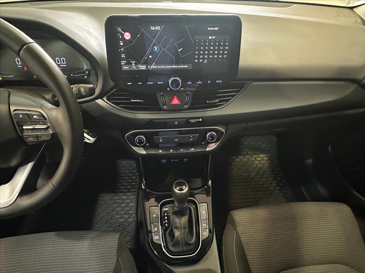 hyundai-i30-1-5-t-gdi-kombi-family-dct - 7