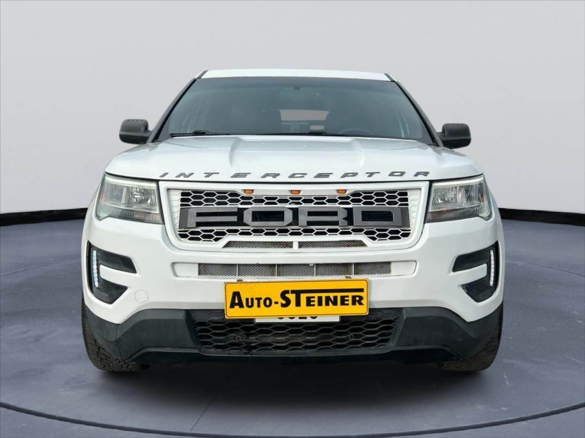 Ford Explorer 3,7 Interceptor,7 Míst