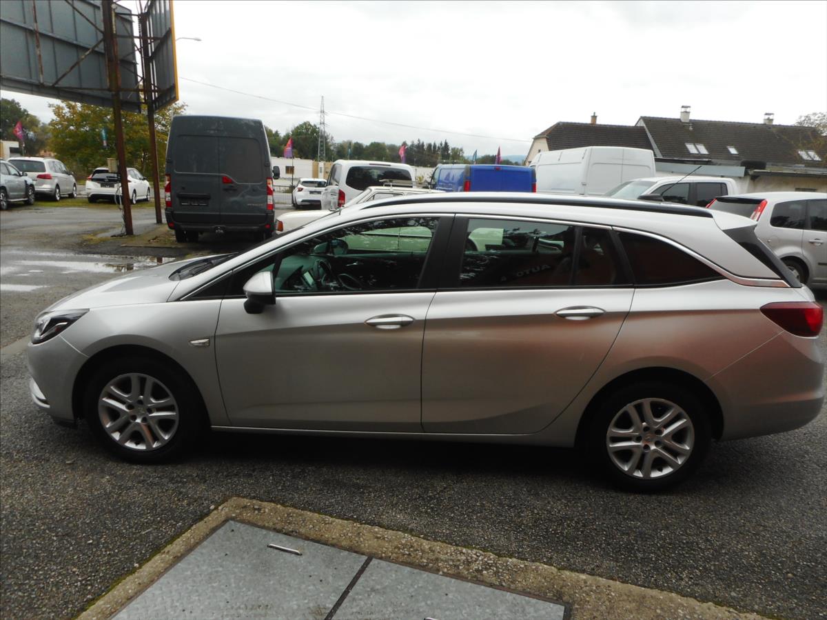 opel-astra-1-6-cdti-sports-tourer - 7