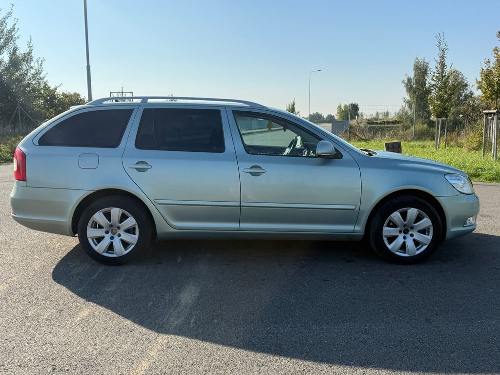 skoda-octavia-1-8tsi-118-kw-kombi - 5