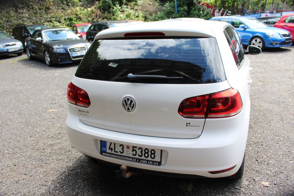 volkswagen-golf-1-6-tdi-77-kw-comfort-edition - 8