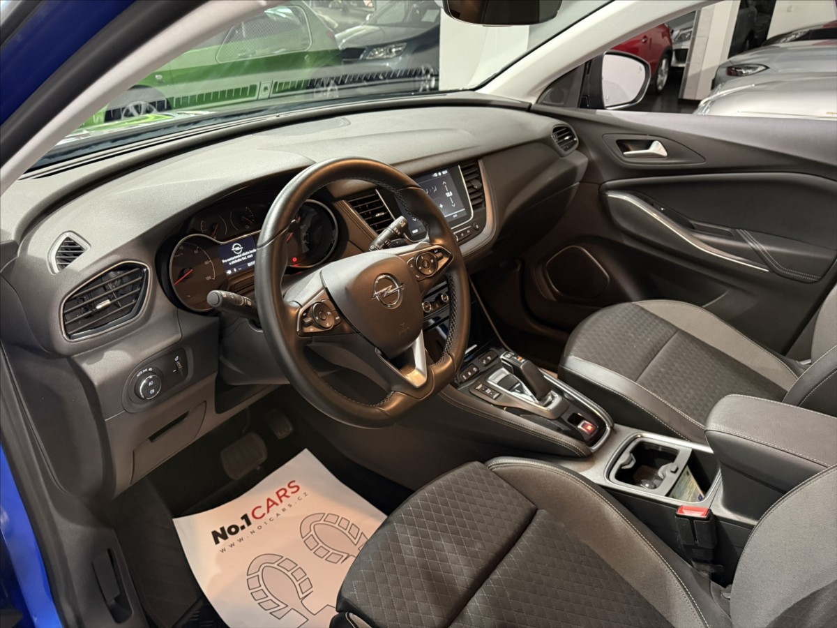 opel-grandland-x-1-6-hybrid-4x4-cosmo-kamera - 6