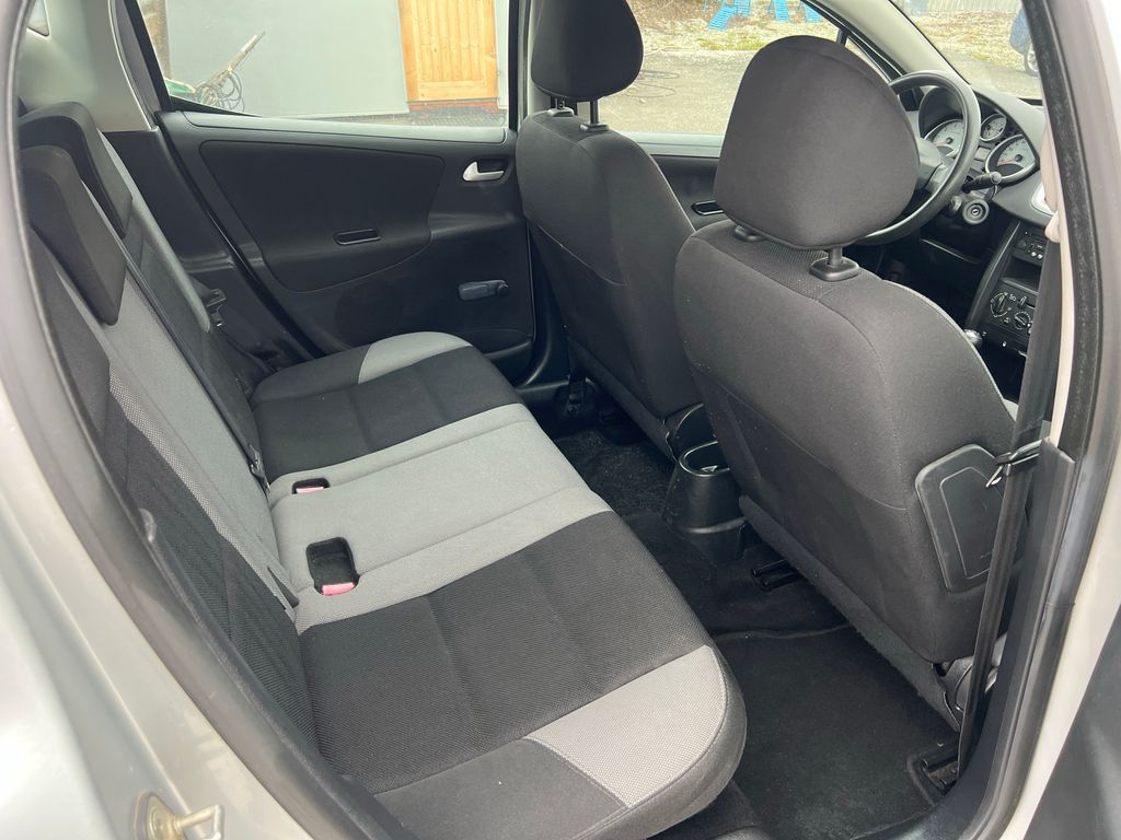 peugeot-207-1-4-16v - 8
